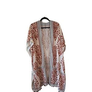 Stunning Kimono Perfect For Layering Or Beach Cover Up One Size Fits All Women's